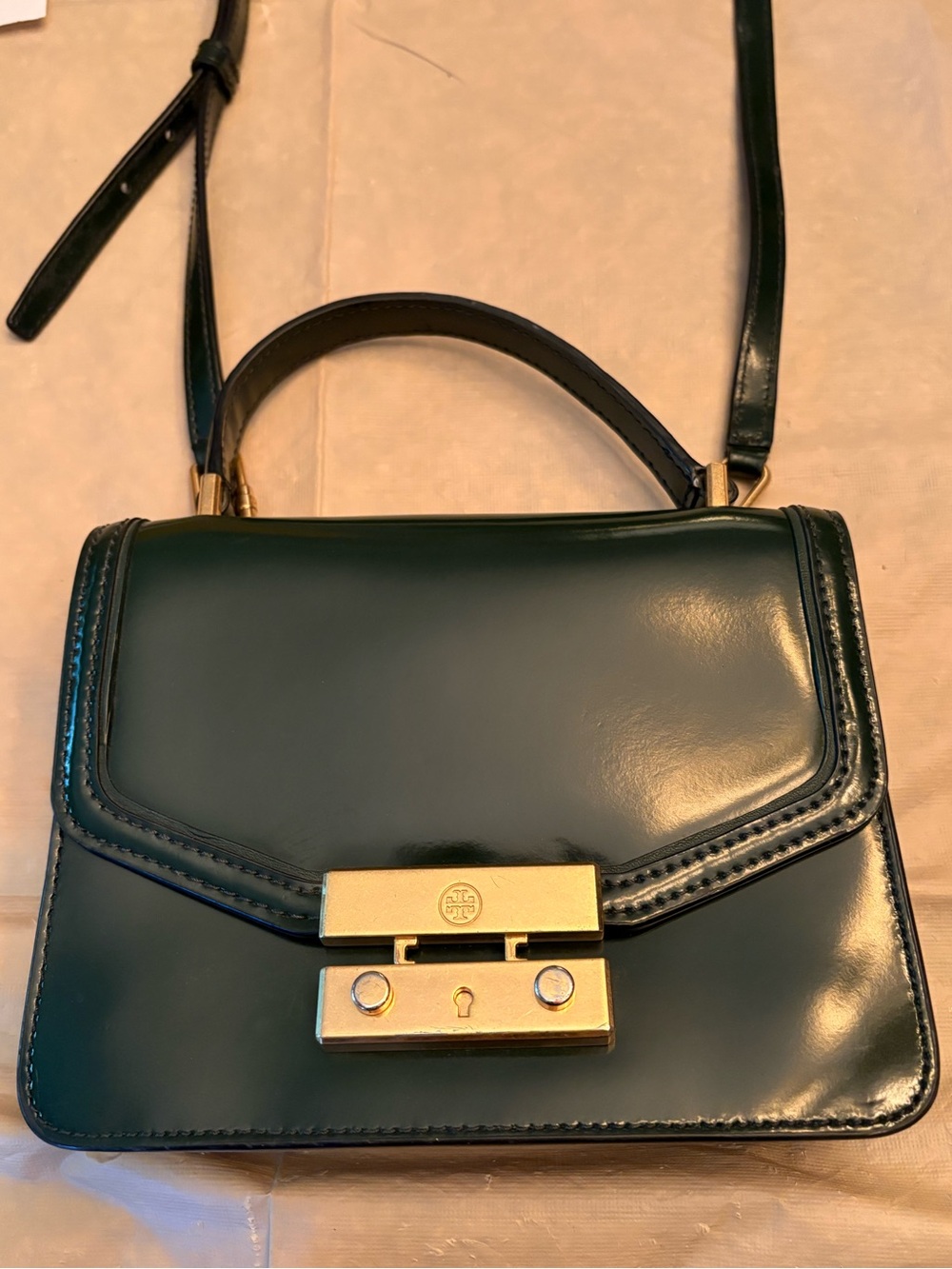 Tory Burch Juliette Mini Top-Handle Satchel in a glossy dark green/emerald - Picture 6 of 12